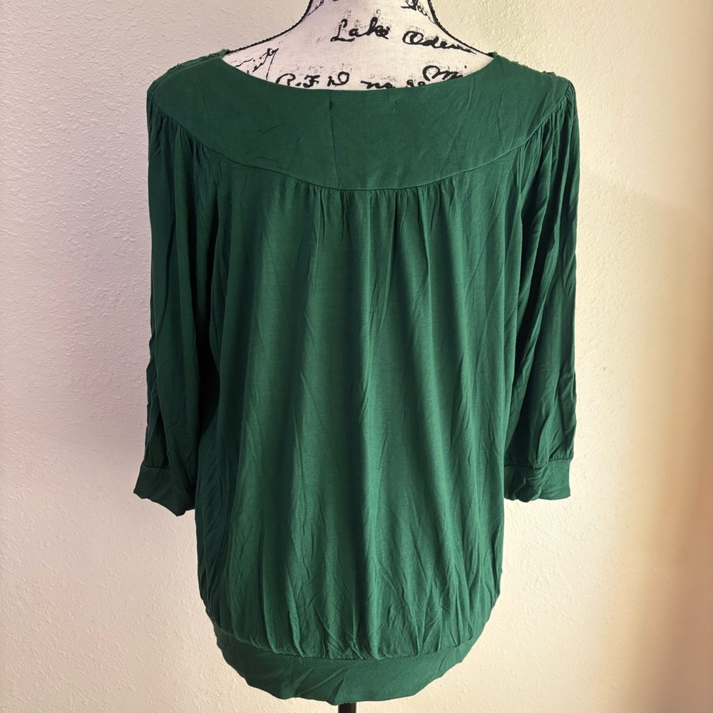 Bohemian Green Cutout Blouse size L Like New - Picture 6 of 9